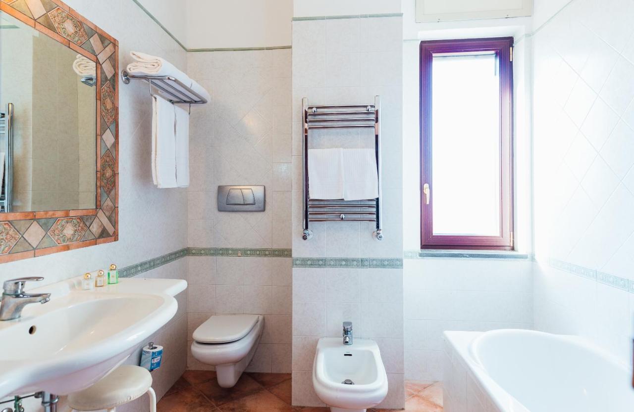 Hotel Montana SantʼAgata sui Due Golfi Eksteriør bilde